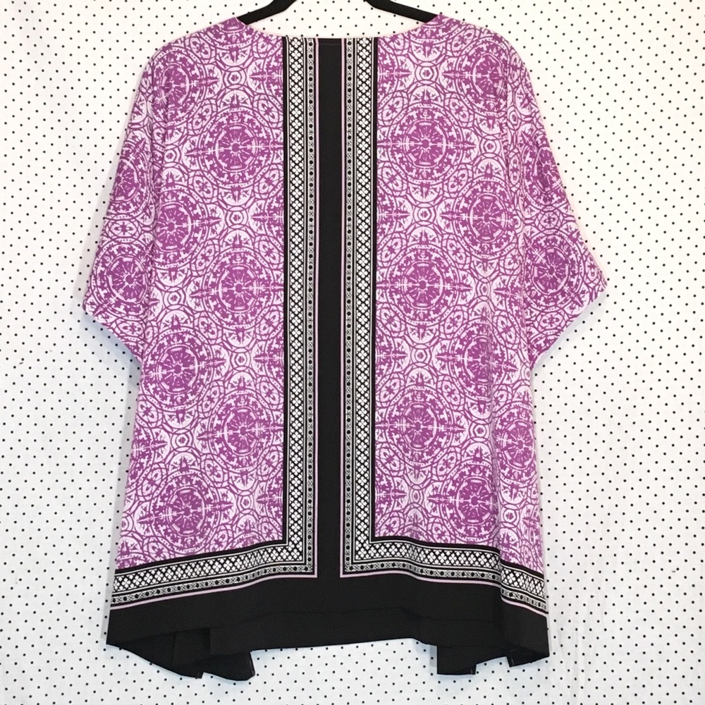 Croft and Barrow Short Shorts Round Neck Blouse - Picture 4 of 6